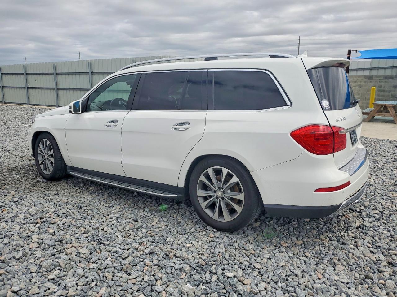 2015 Mercedes-Benz Gl 350 Bluetec - Image 2