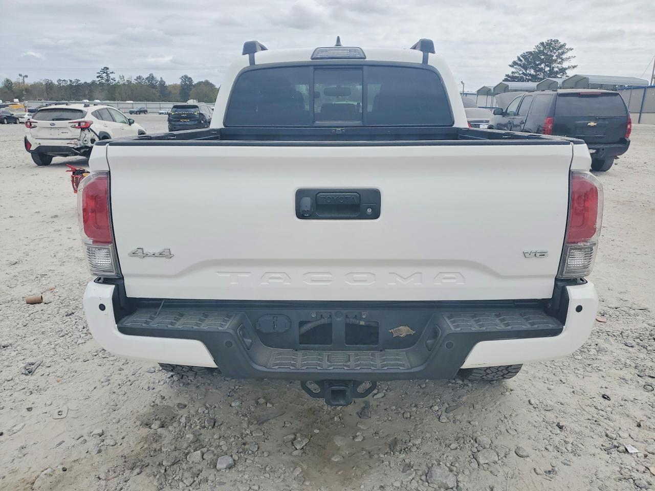 2016 Toyota Tacoma Limited - Фото 6