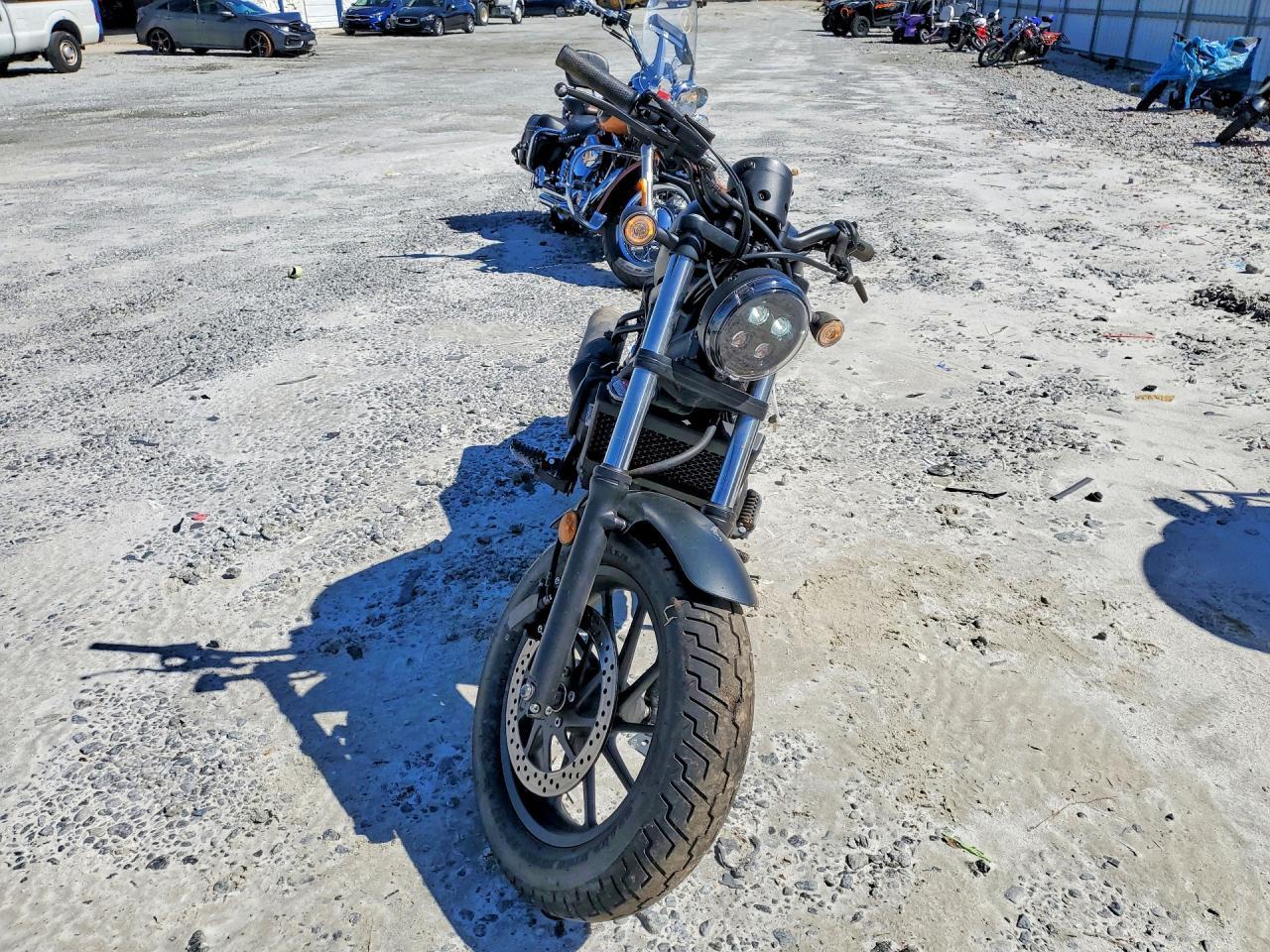 2025 Honda Cmx500 - Фото 2