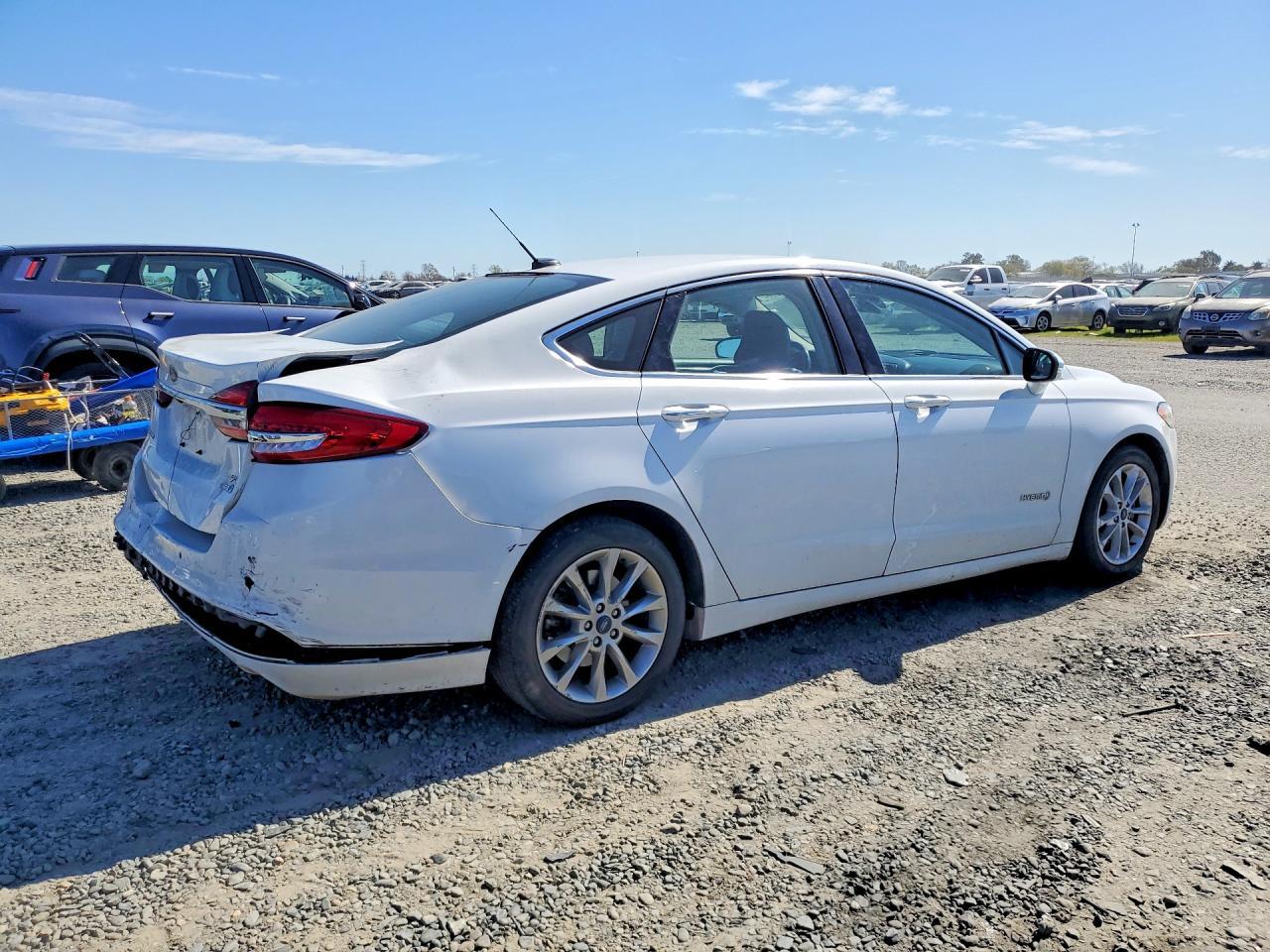 2017 Ford Fusion Se Hybrid - Фото 3