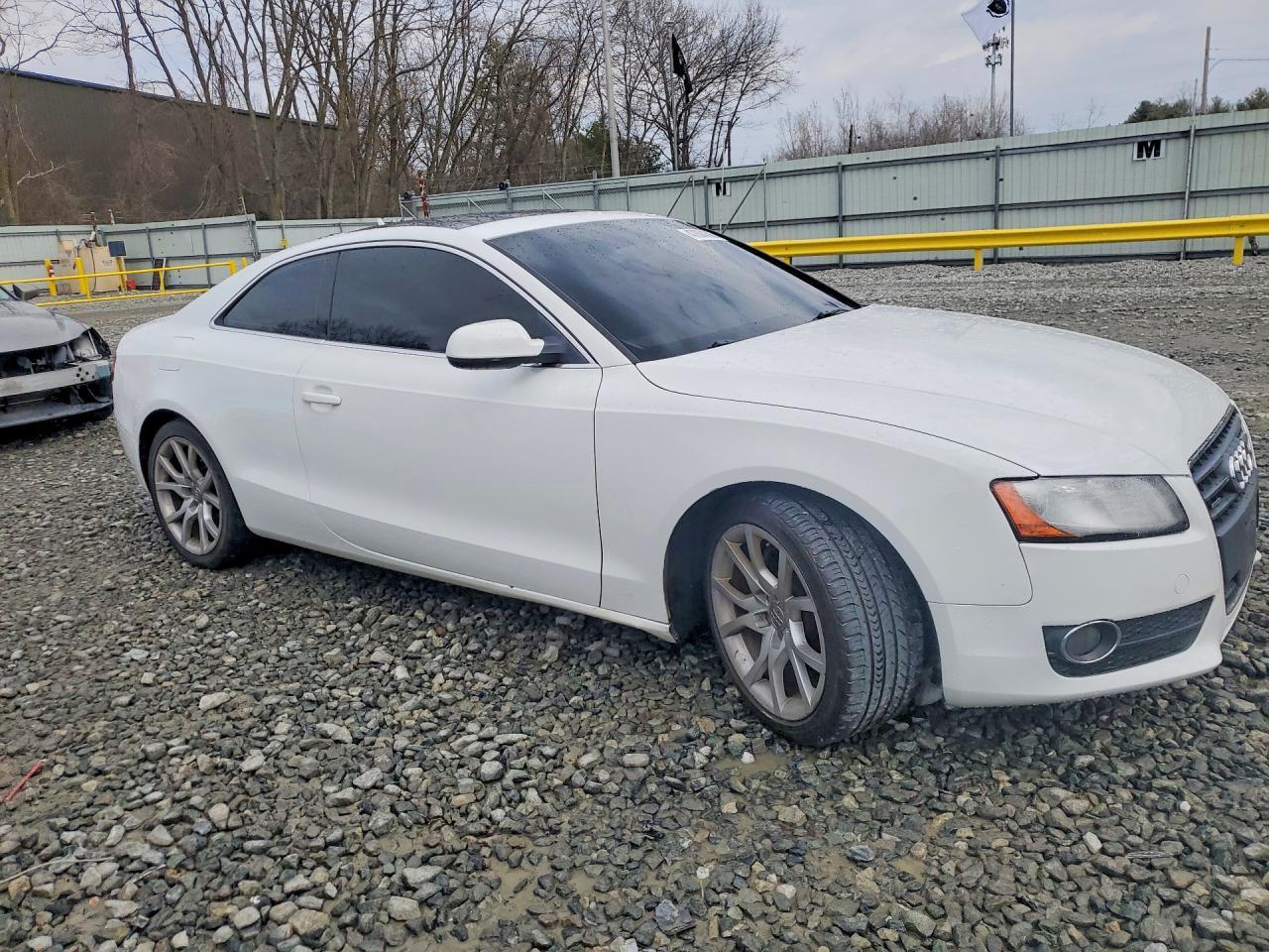 2011 Audi A5 Premium - Фото 4