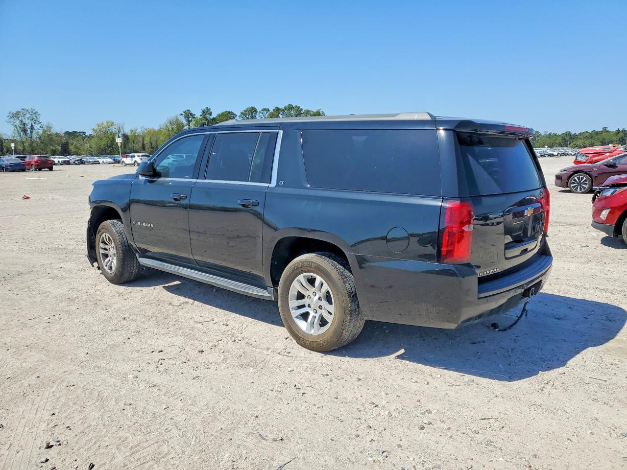 2018 Chevrolet Suburban K1500 Lt - Image 2