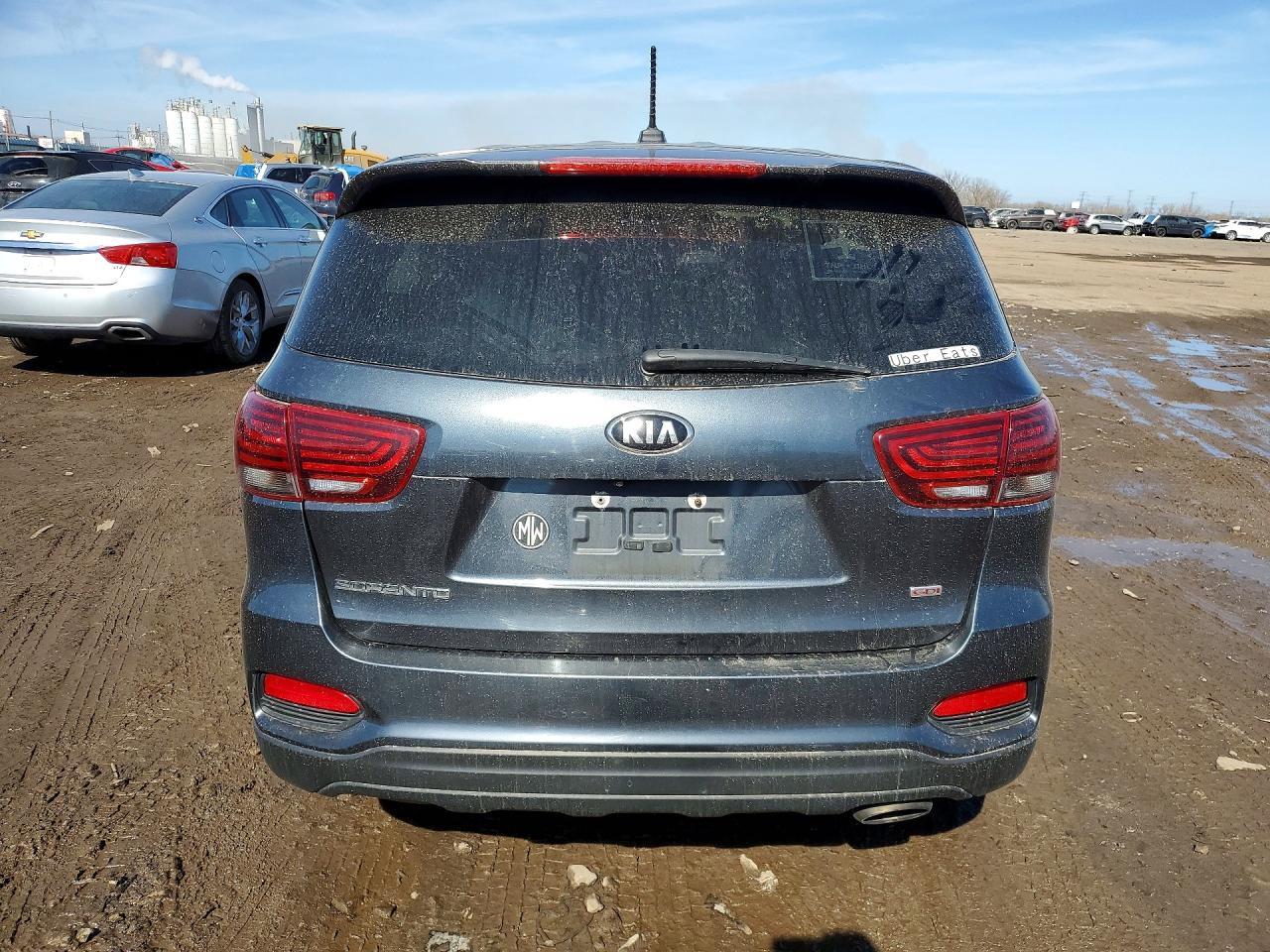 2020 Kia Sorento L - Image 6