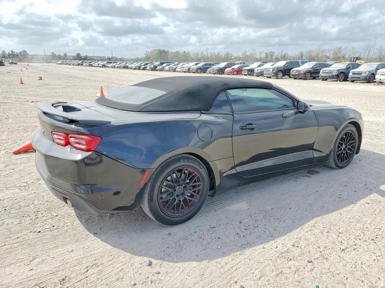 2020 Chevrolet Camaro Ls - Image 3