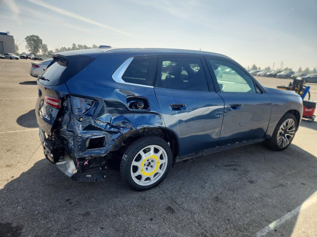 2025 BMW X3 30 xDrive - Фото 3