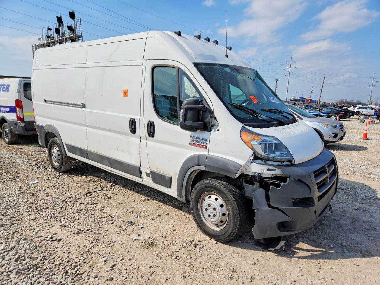 2018 Ram Promaster 3500 Delivery Van - Фото 4