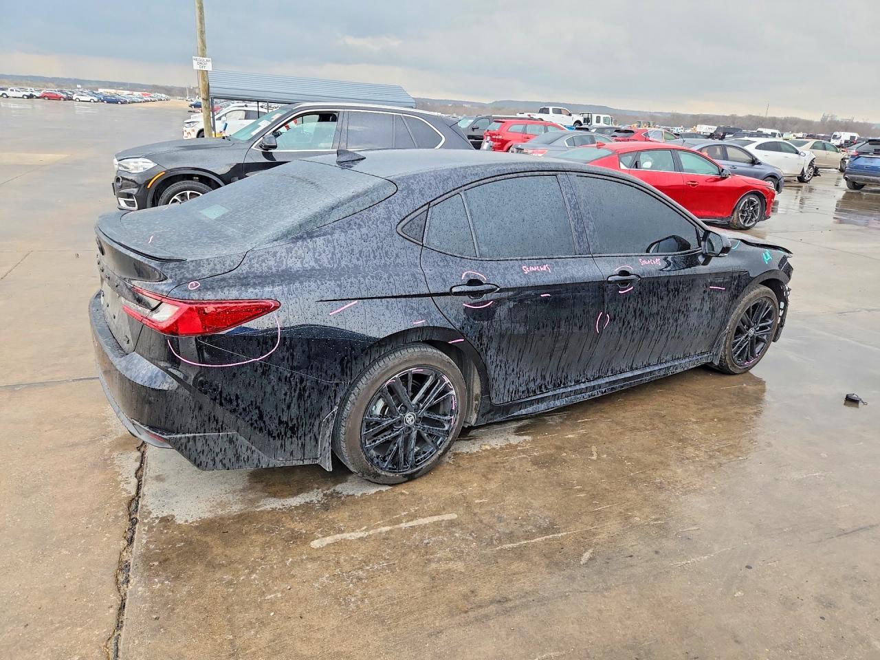 2025 Toyota Camry Se - Фото 3