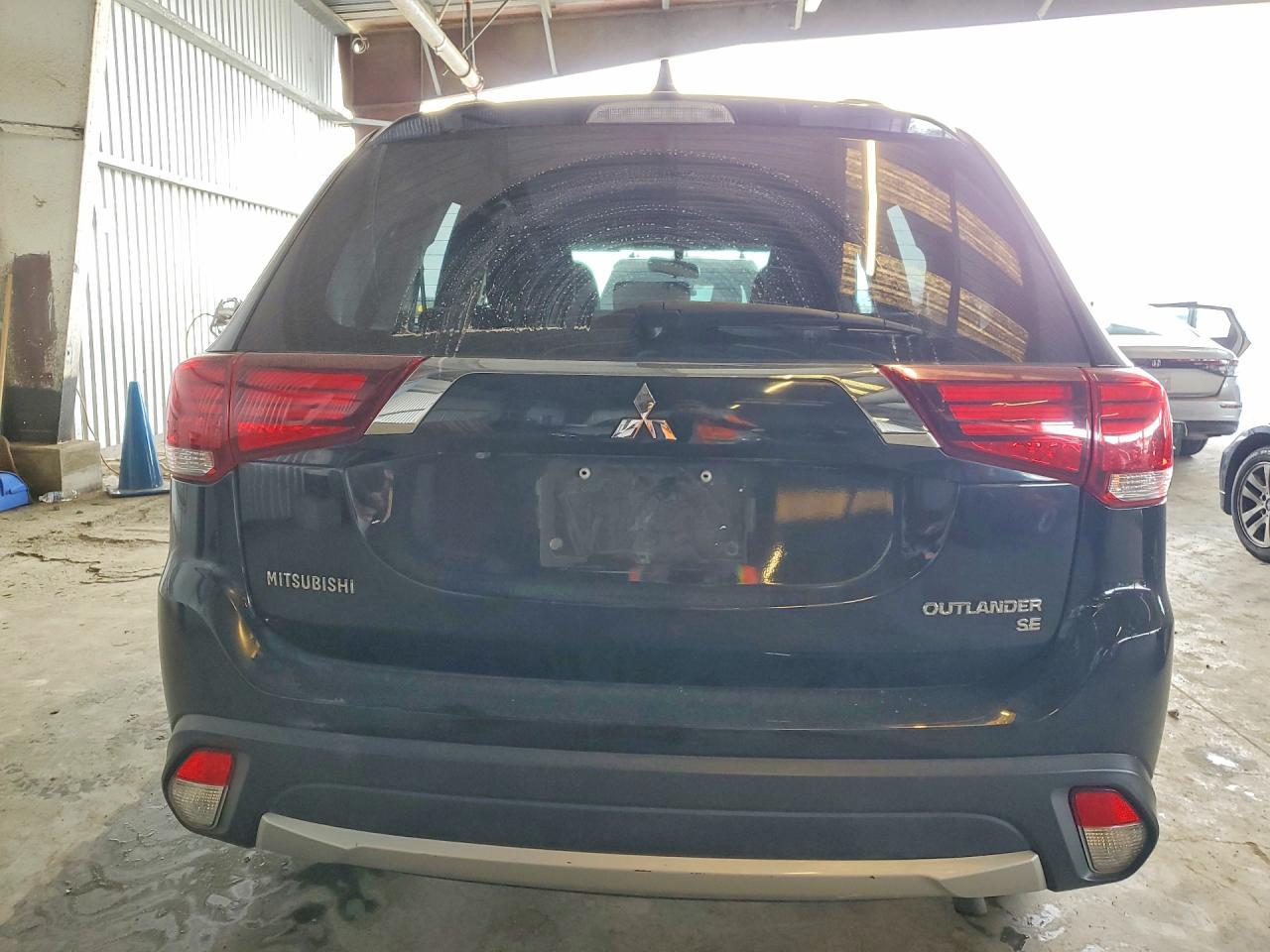 2018 Mitsubishi Outlander Se - Фото 6