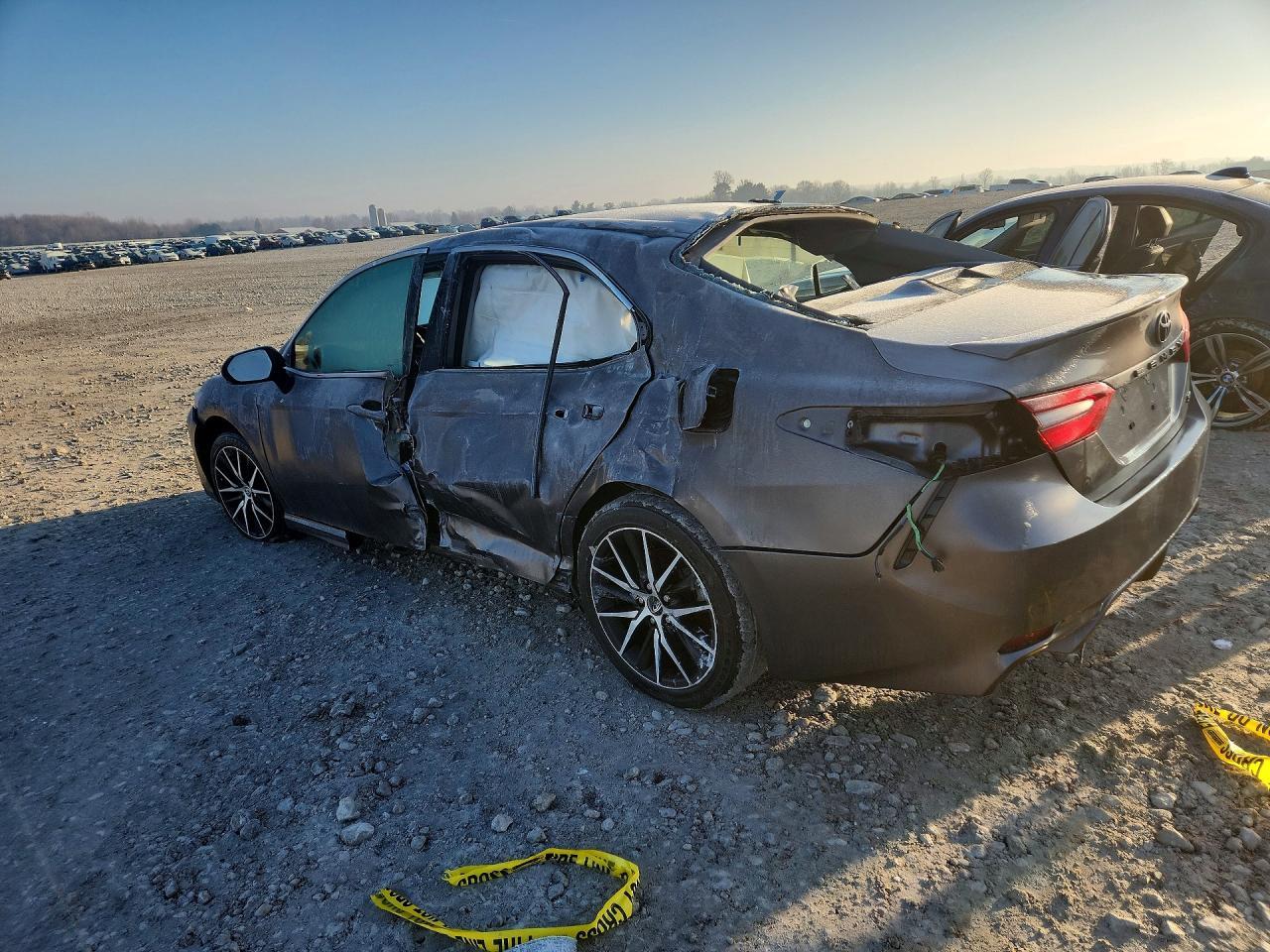 2023 Toyota Camry Se - Image 2