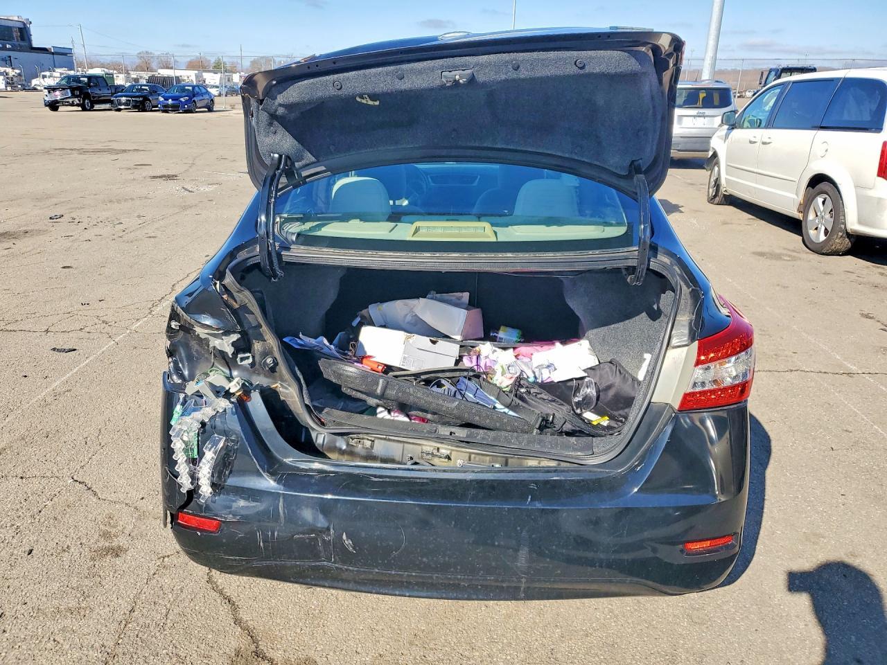 2013 Nissan Sentra S - Фото 6