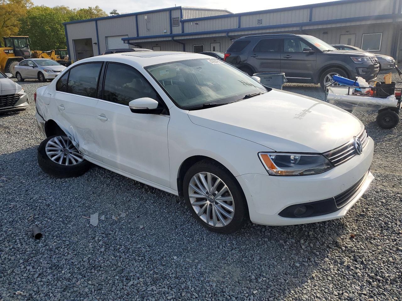 2014 Volkswagen Jetta Sel - Image 4