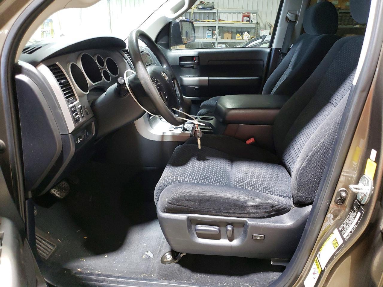 2011 Toyota Tundra Double Cab Sr5 - Image 7