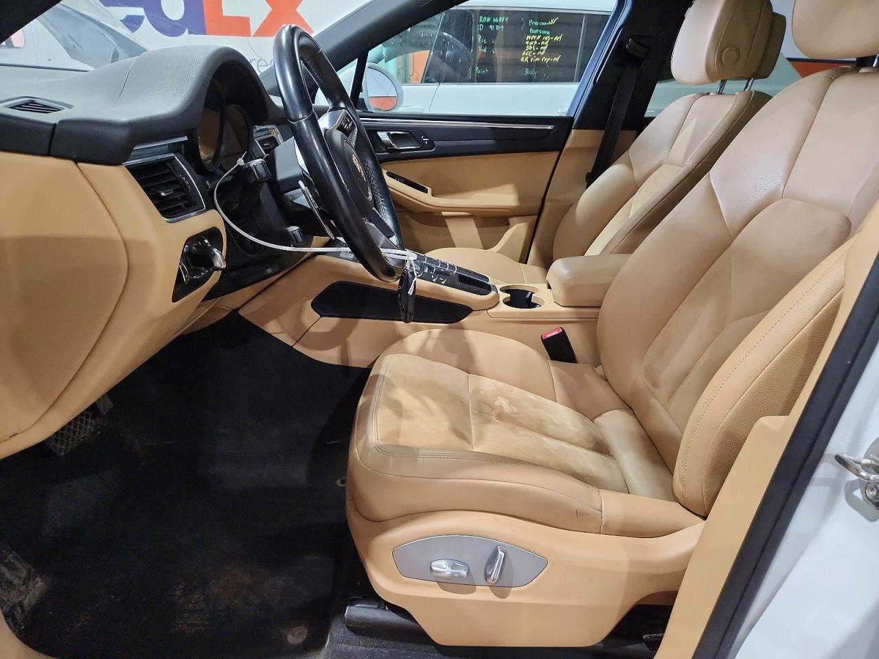 2017 Porsche Macan 4Dr Awd - Фото 7