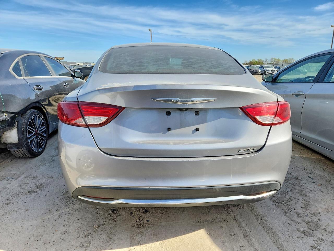 2016 Chrysler 200 Limited - Фото 6