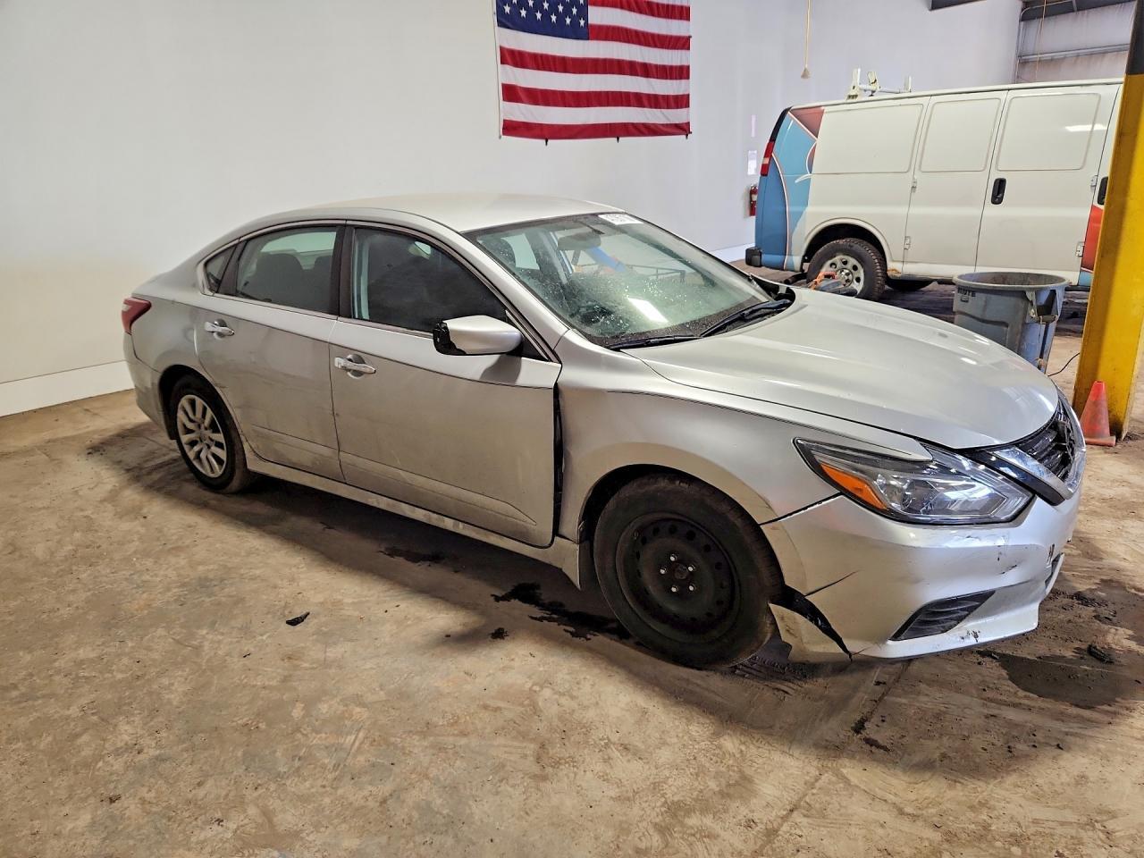 2018 Nissan Altima 2.5 S - Фото 4