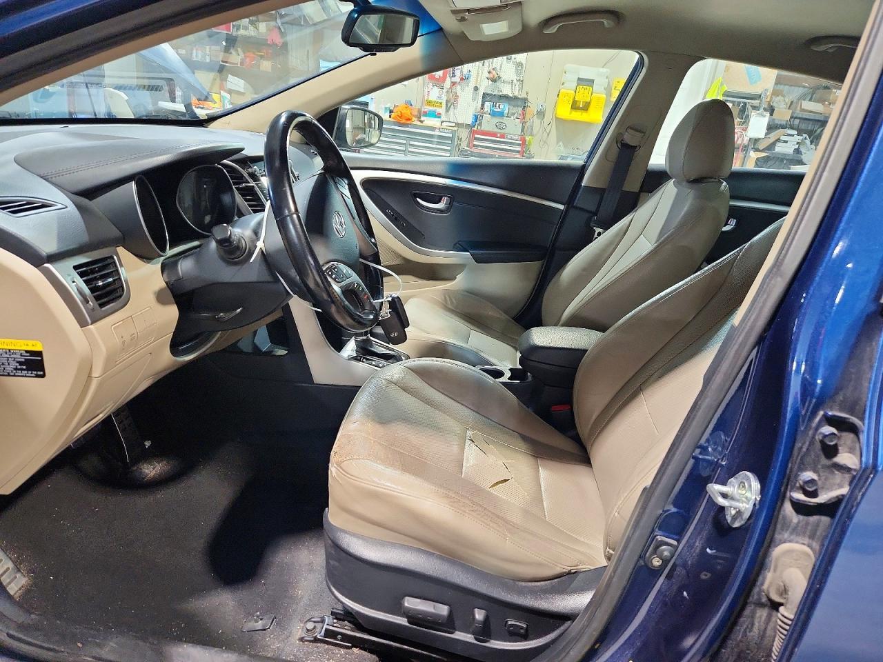 2014 Hyundai Elantra Gt Base - Image 7