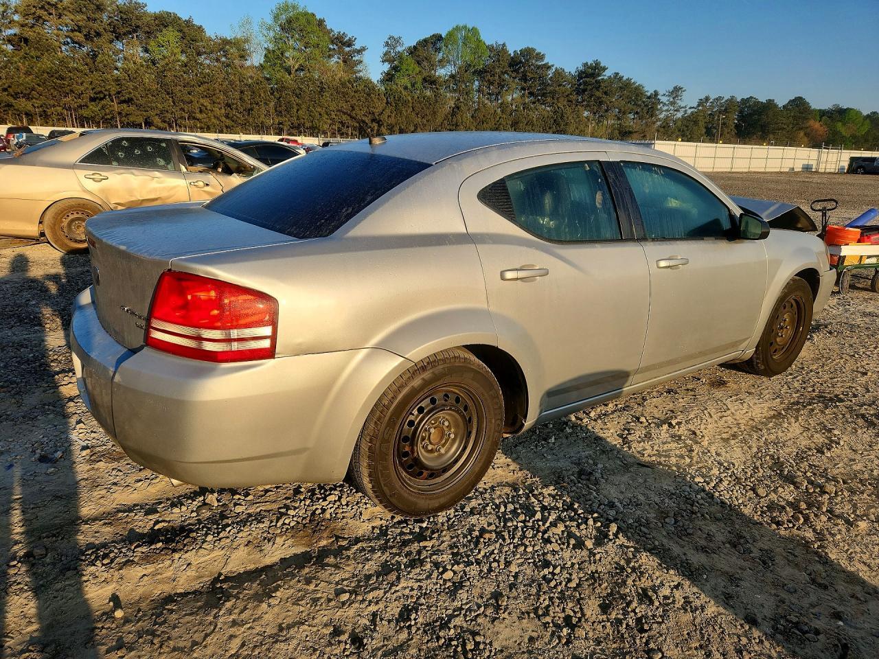 2010 Dodge Avenger Sxt - Фото 3
