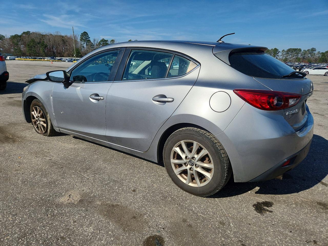 2014 Mazda 3 Touring - Image 2