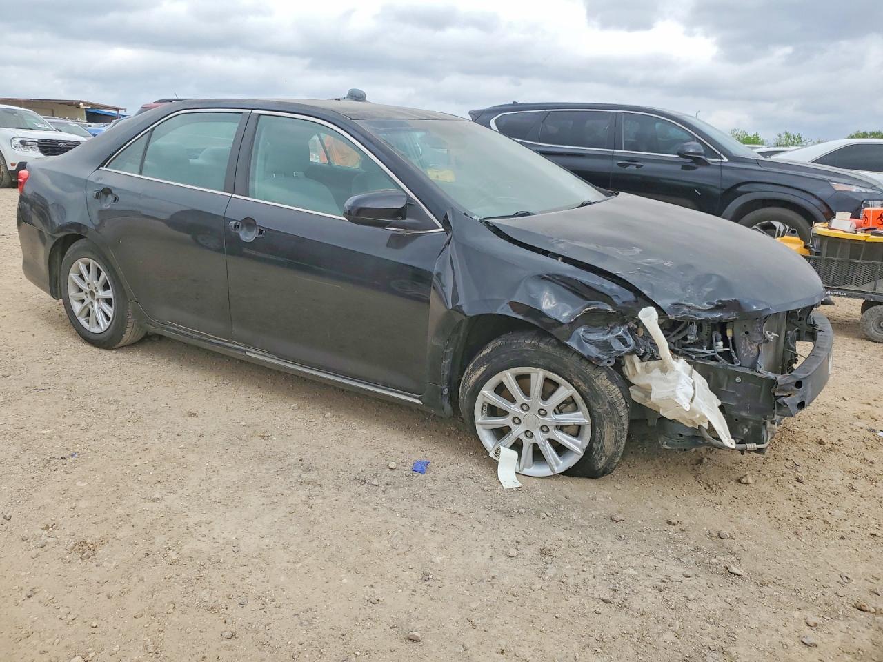 2012 Toyota Camry Le A - Фото 4