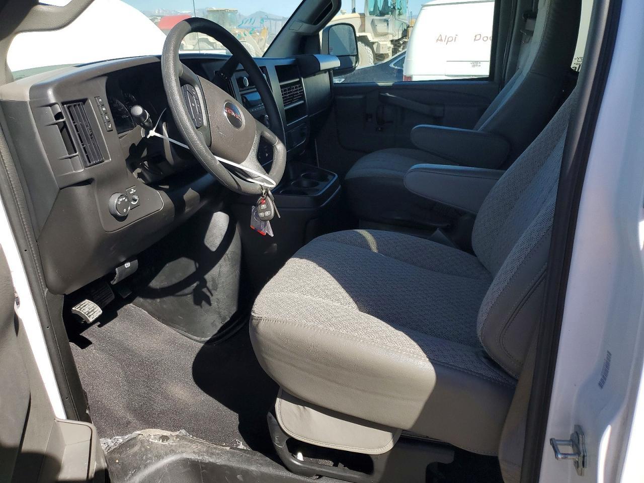 2025 GMC Savana G3500 Lt - Фото 7
