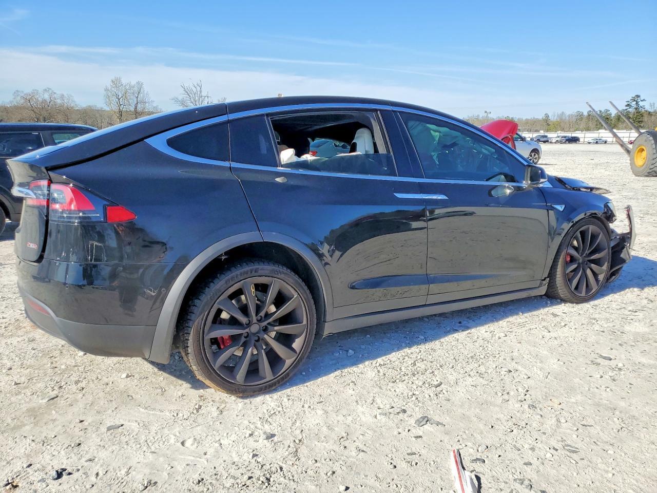 2016 Tesla Model X - Фото 3