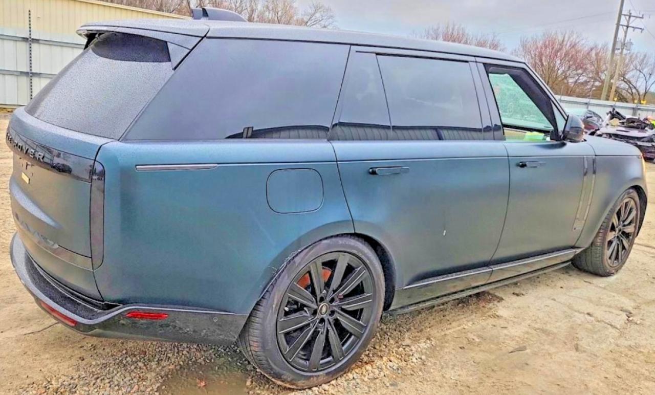2025 Land Rover Range Rover Autobiography - Image 3