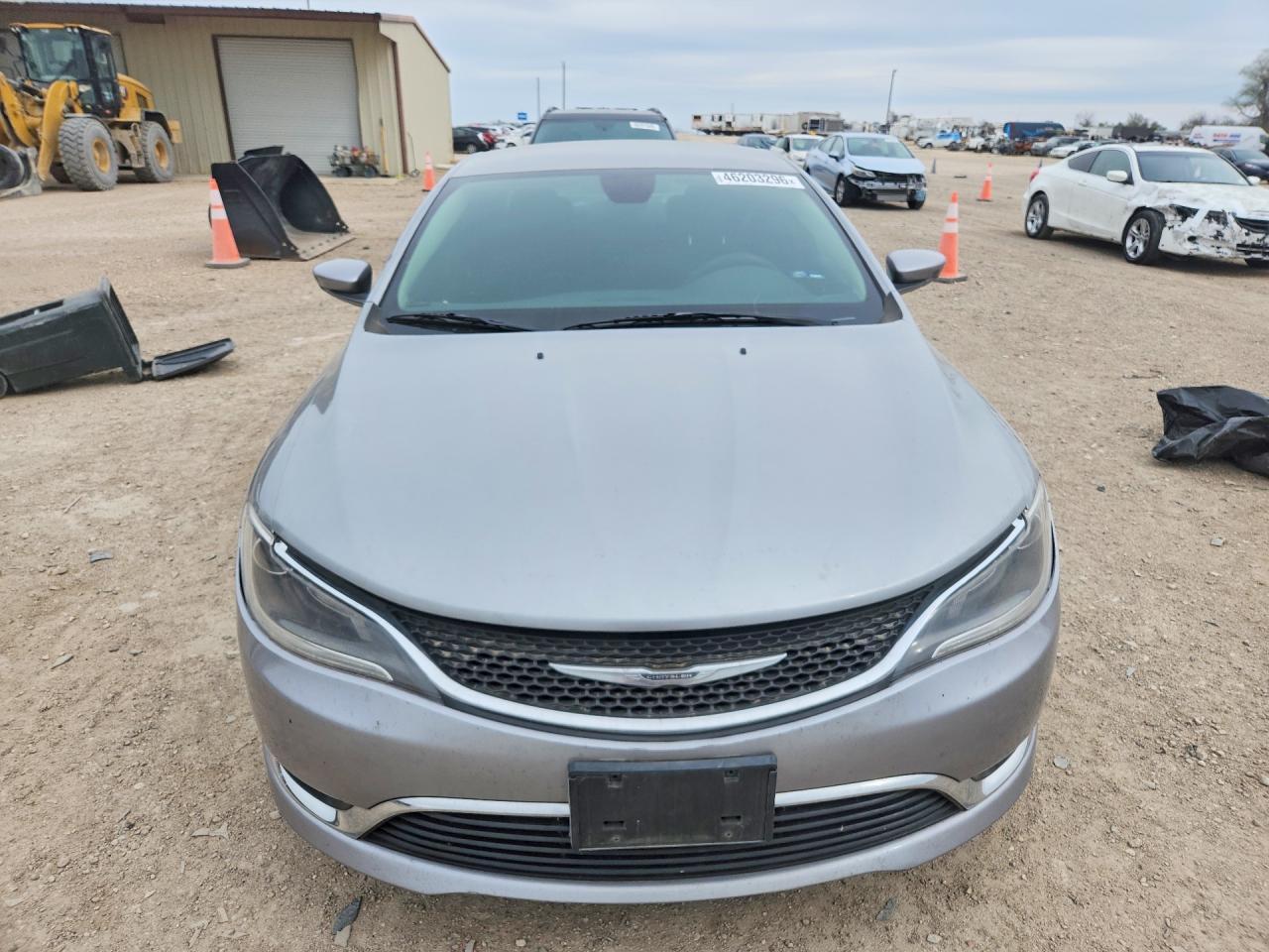 2016 Chrysler 200 Limited - Фото 5