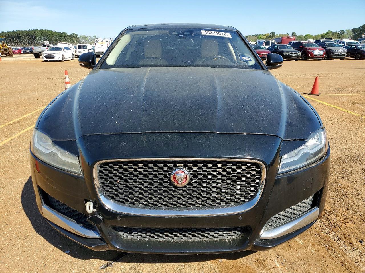 2017 Jaguar Xf Premium - Фото 5