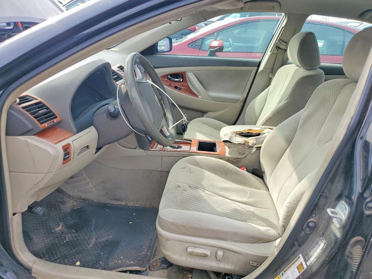 2009 Toyota Camry Le - Фото 7