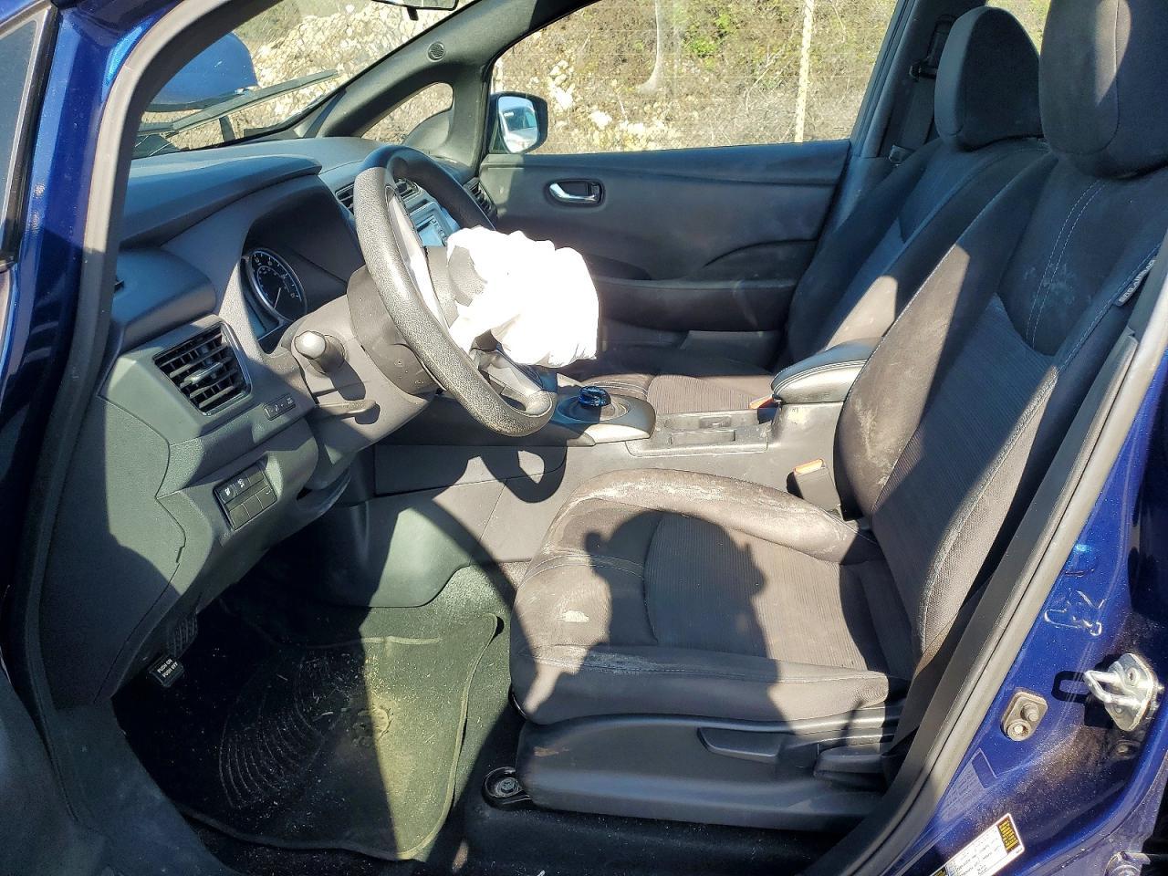 2019 Nissan Leaf S - Фото 7