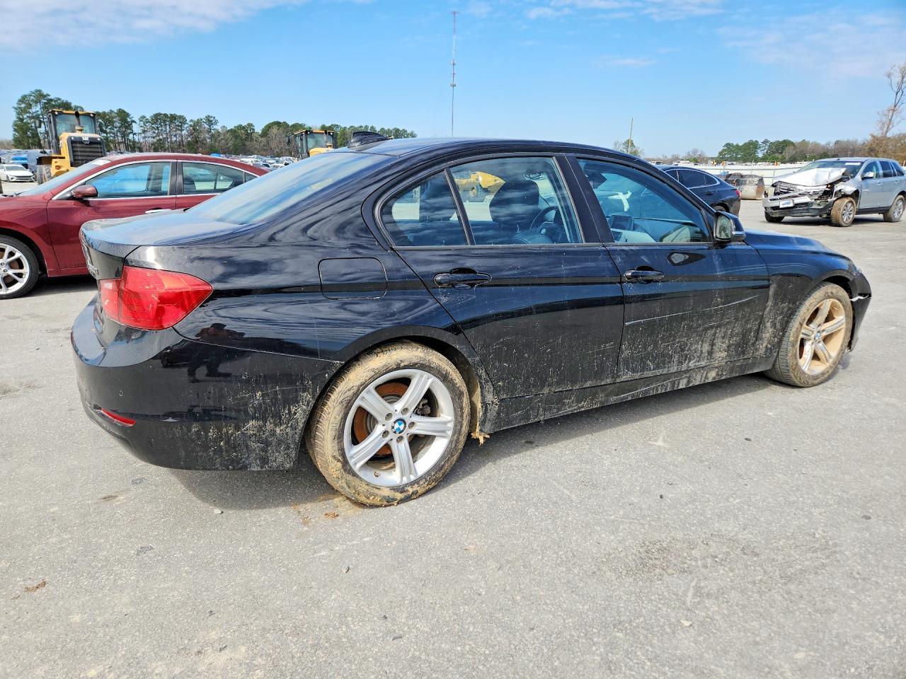 2015 BMW 320 I - Фото 3