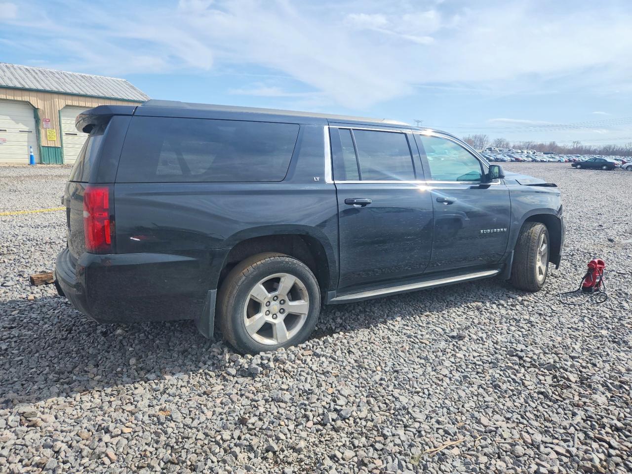 2016 Chevrolet Suburban K1500 Lt - Image 3