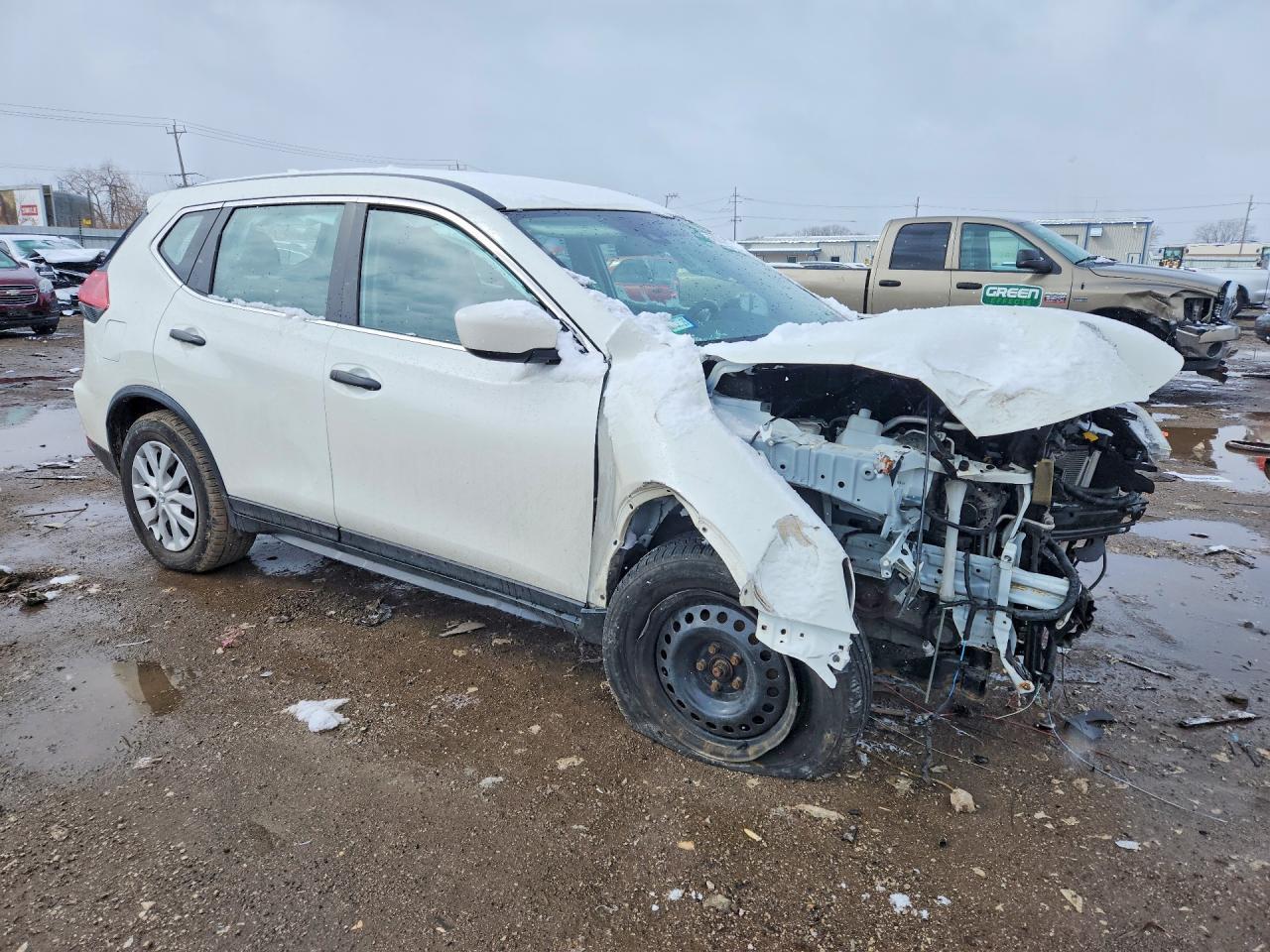 2020 Nissan Rogue S - Фото 4