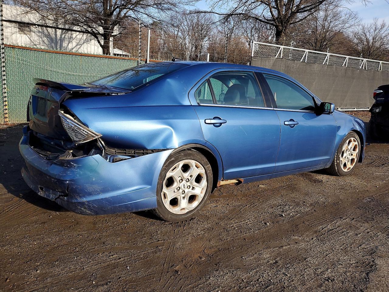 2010 Ford Fusion Se - Image 3