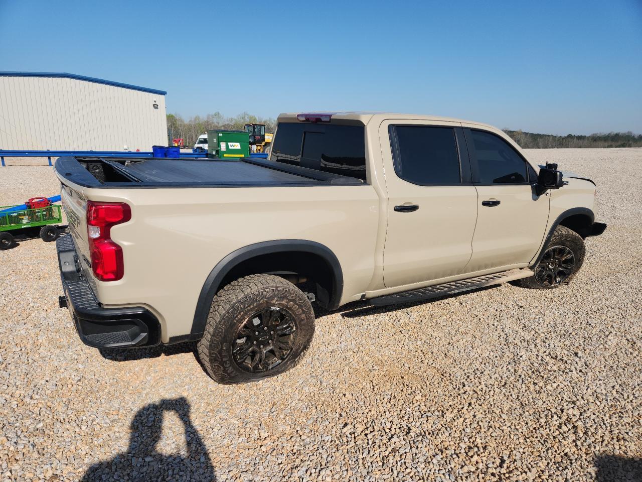 2023 Chevrolet Silverado K1500 Zr2 - Фото 3