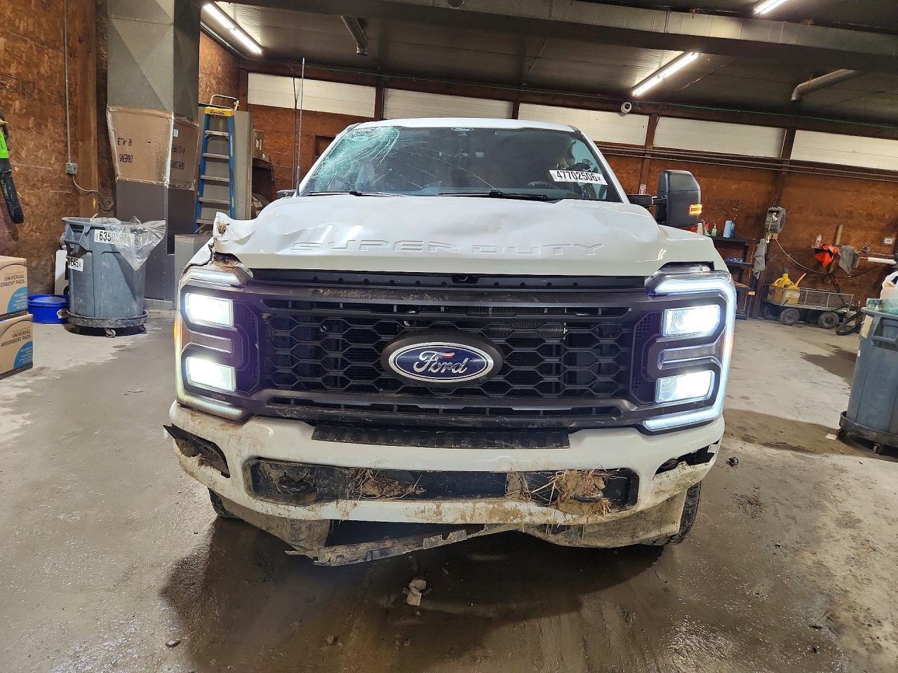 2026 Ford F250 Super Duty - Image 5