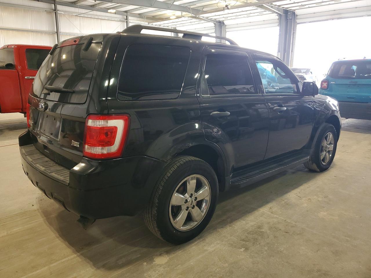 2011 Ford Escape Xlt - Фото 3