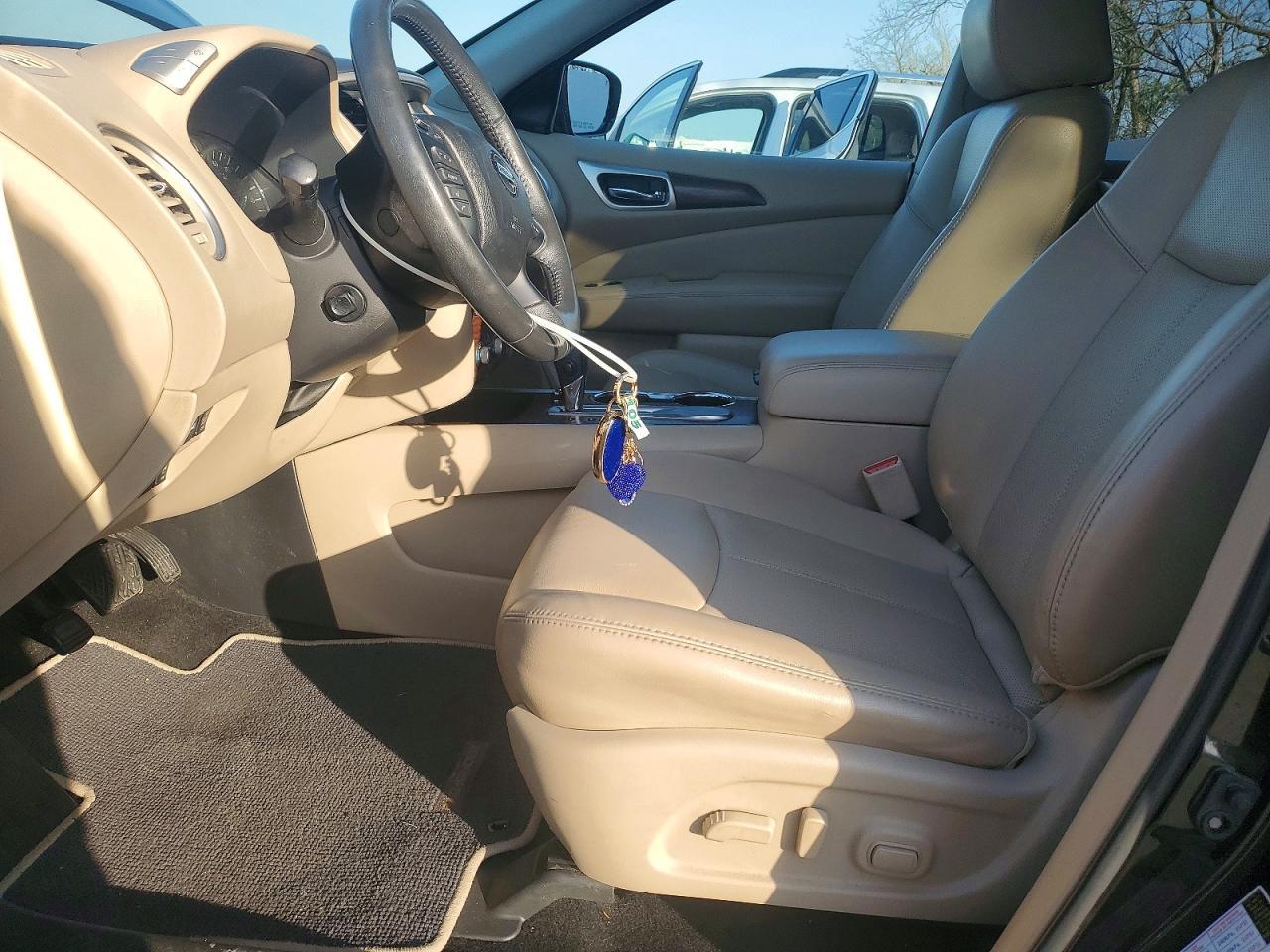 2017 Nissan Pathfinder Platinum - Image 7