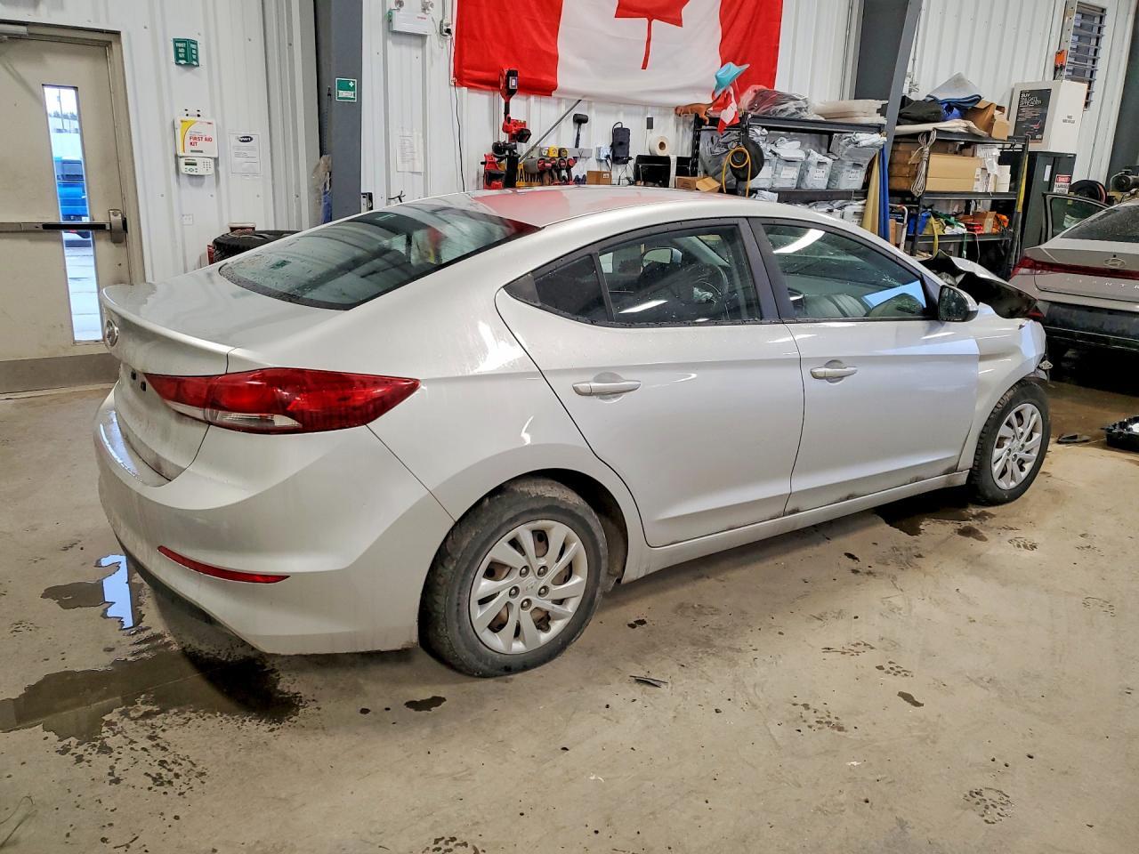 2017 Hyundai Elantra Se - Фото 3
