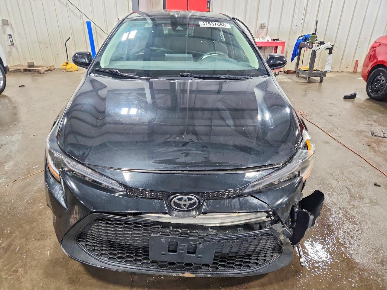 2022 Toyota Corolla Le - Image 5