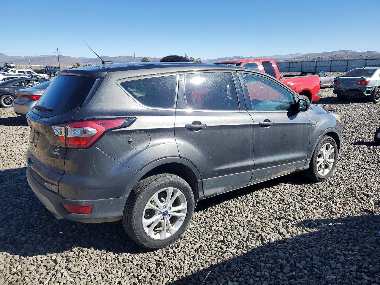 2017 Ford Escape Se - Фото 3