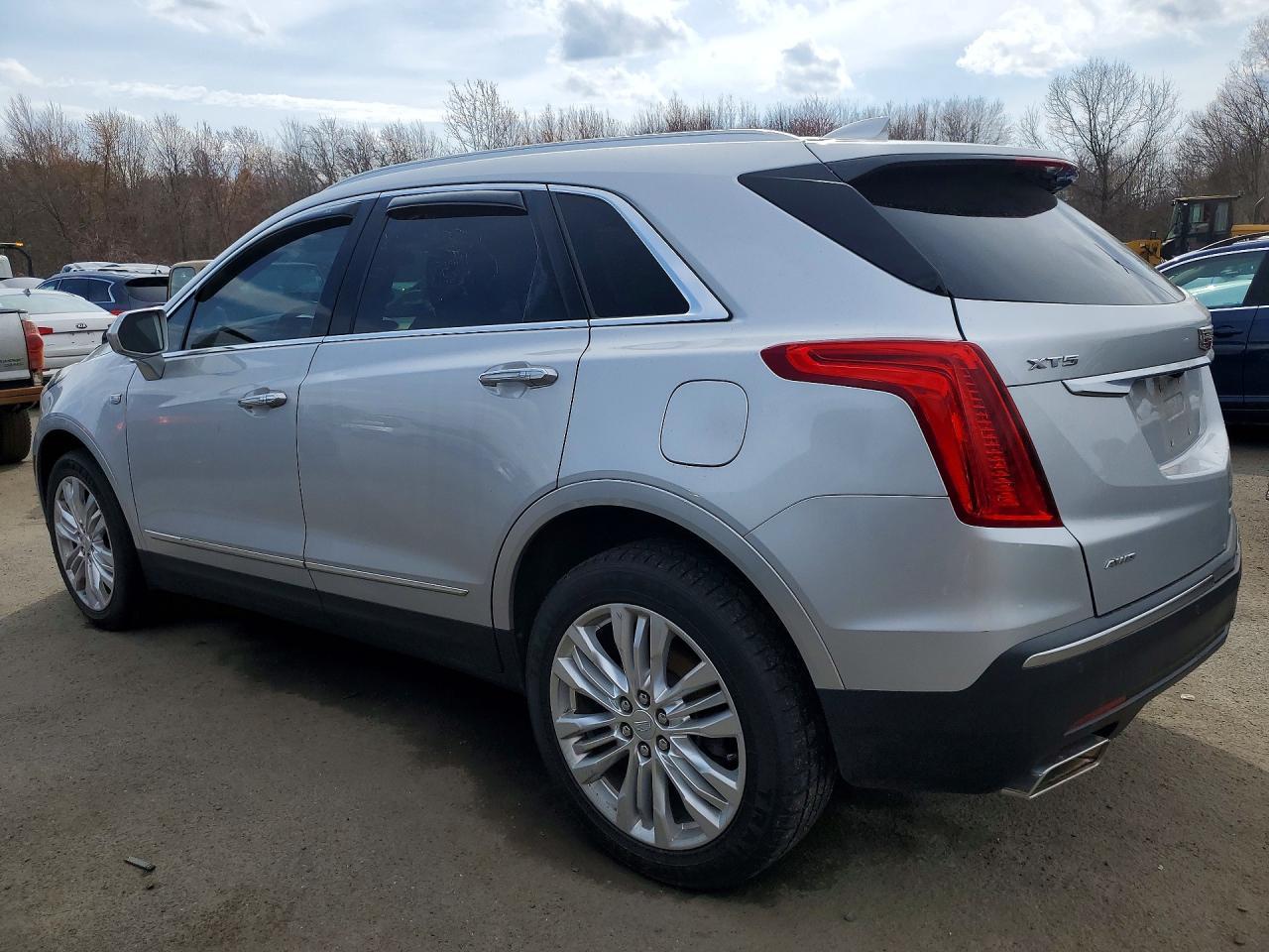2018 Cadillac Xt5 Premium Luxury - Фото 2