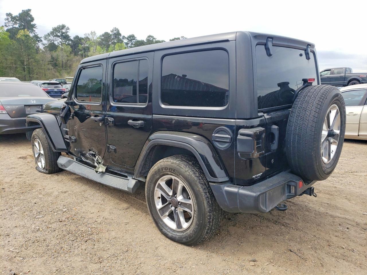 2018 Jeep Wrangler Unlimited Sahara - Фото 2