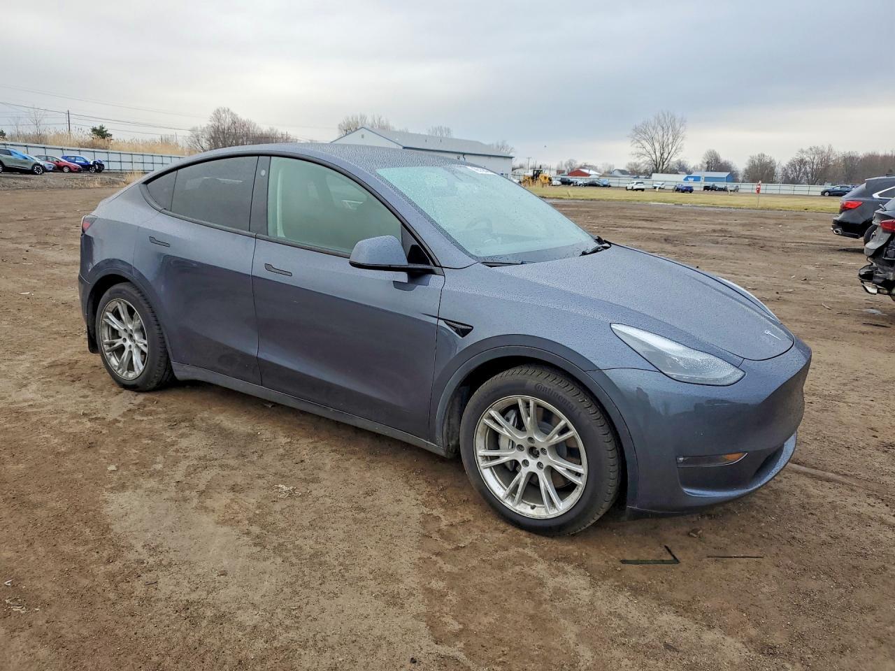 2023 Tesla Model Y - Image 4