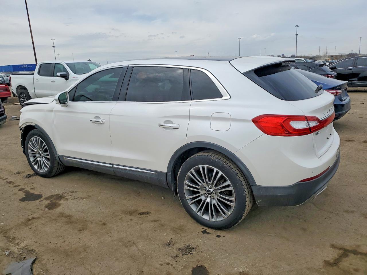 2018 Lincoln Mkx Reserve - Image 2