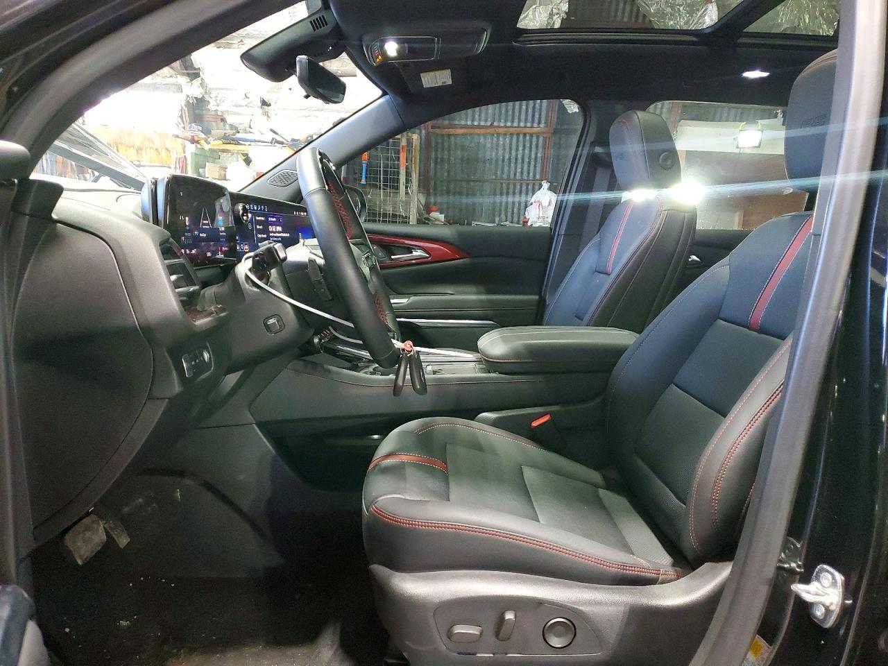 2024 Chevrolet Traverse Rs - Image 7