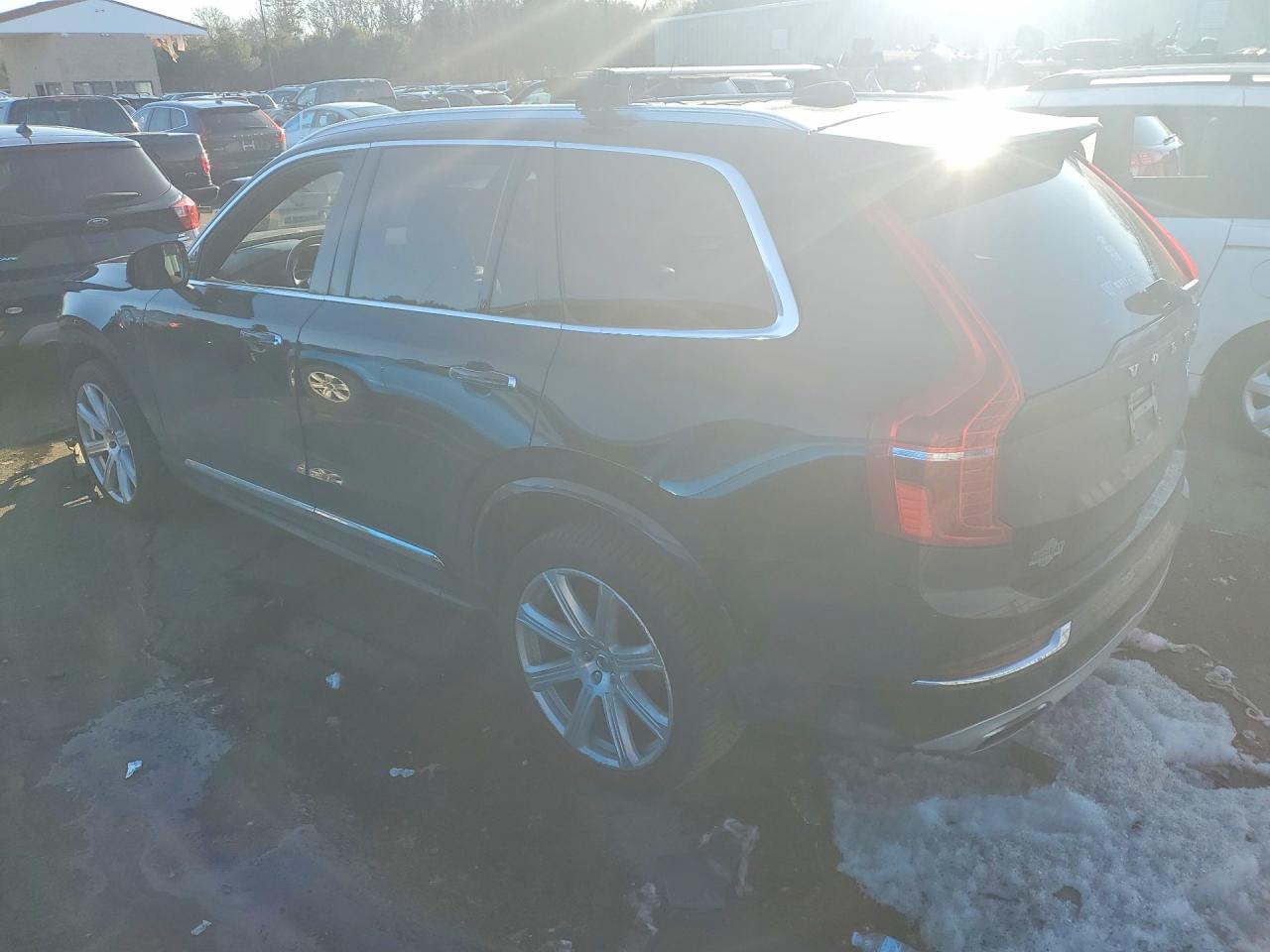 2019 Volvo Xc90 T8 Inscription - Image 2