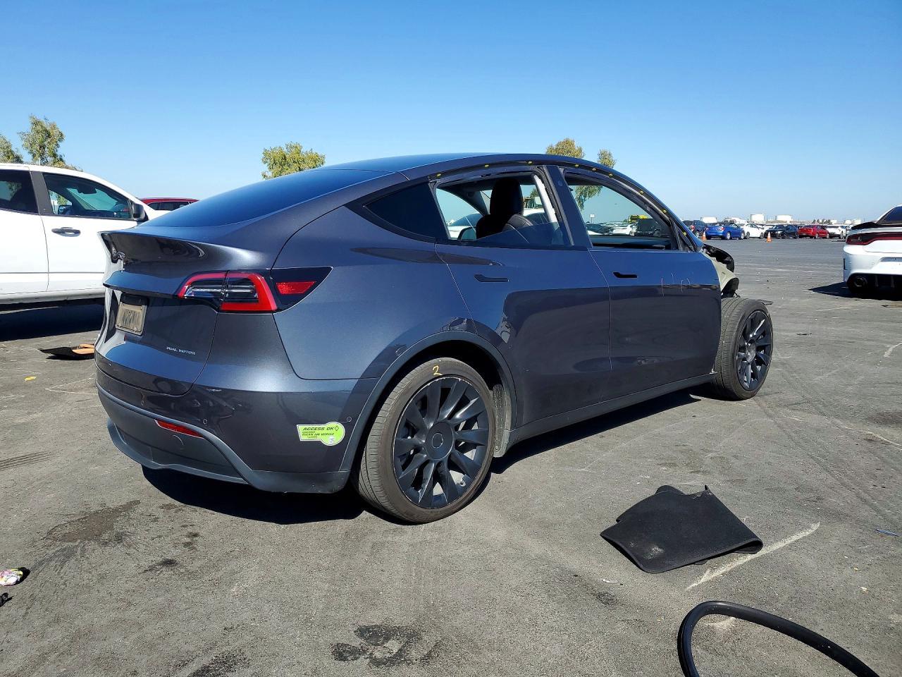 2022 Tesla Model Y - Фото 3