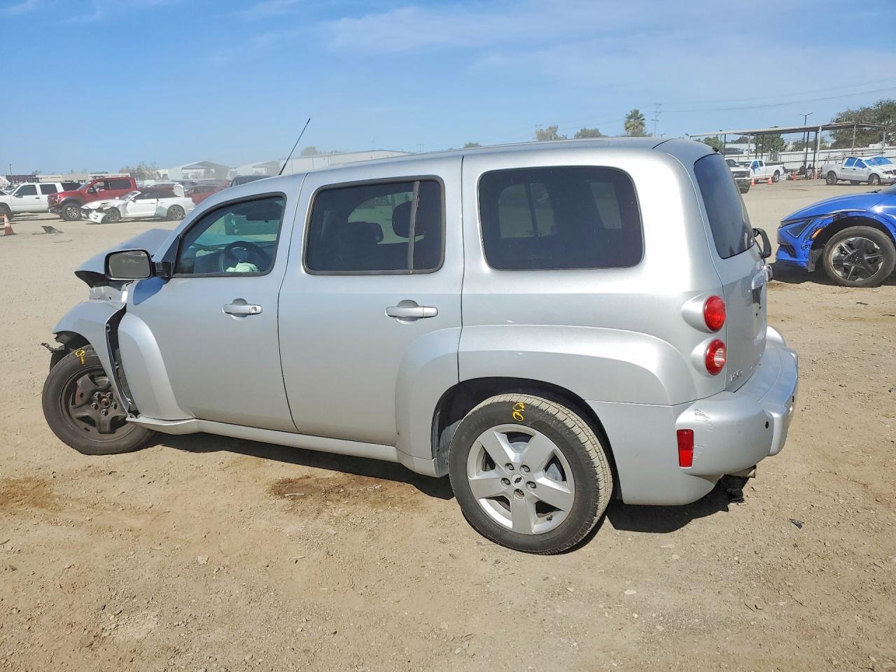 2011 Chevrolet Hhr Lt - Image 2