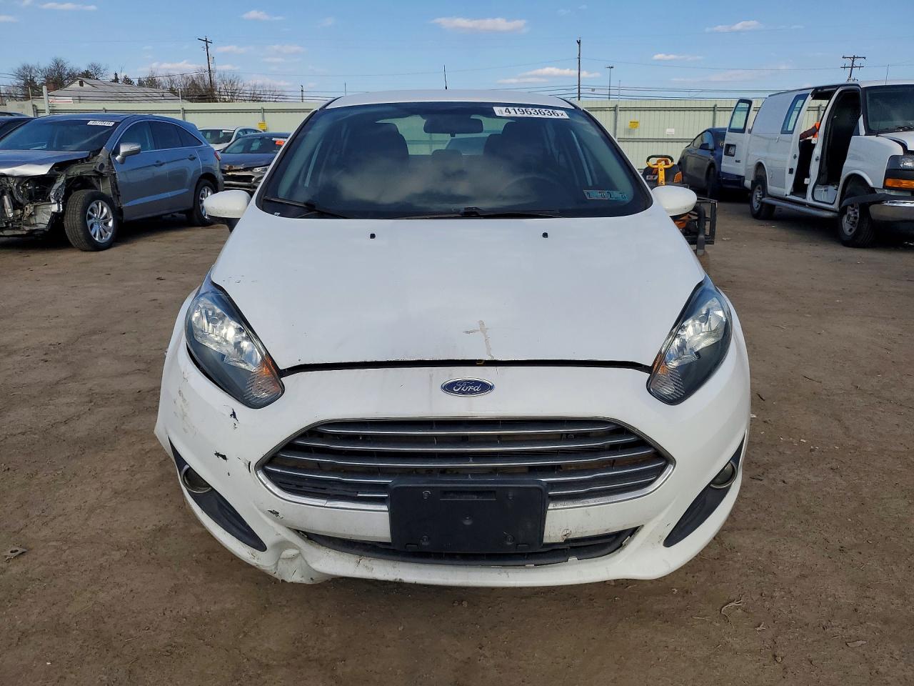 2019 Ford Fiesta Se - Фото 5